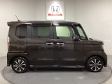購入後も自社指定整備工場完備でお客様の愛車をしっかりサポート致します!御納車時には安全かつ安心してお乗り頂けるようホンダ専門知識を持つ整備スタッフが点検・整備・装備も説明をしてお渡ししております。