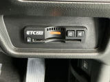 ETC2.0装備車です。高速道路の渋滞情報や静止画像提供などをナビとリンクして画面でお知らせします。また、高速道路の一時退出対象インターでは料金据え置きで一時退出もできます