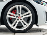 XE Rダイナミック S 2.0L D180 ディーゼル 