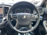 【純正革巻きステアリング】上質な革を使用することで、手にしっかり馴染みとても運転しやすいハンドルです♪