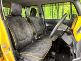 運転席シート廻りは使用感も少なく、良好な状態となっています。丁寧に使われていたことがよくわかりますね。