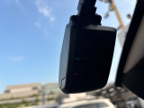 万が一の状況を映像と音声で記録する純正ドライブレコーダー搭載!!