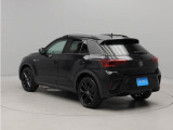 Volkswagen専門のメカによってオイル交換、オイルフィルター交換、ワイパーブレード交換など整備してからのお渡しになります。