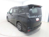展示車はお客様のお住いの近くのネッツトヨタ石川のお店まで移動も可能です。最寄りの店舗までお気軽にご相談ください。