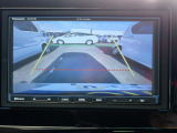 バックカメラ装備しております。駐車時に大変役に立ちますよ。駐車が苦手な方にも便利機能です。