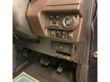 運転席周辺にある各種スイッチ画像です。