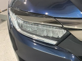 LEDヘッドライトは、点灯の瞬間から最大光量を発揮し、突然暗くなるトンネルなどでの安定感を高めます。