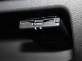 『ETC』 なら高速道路をスイスイと通過!!クルマは料金所をノンストップで通過することができます!