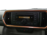純正CD/AM/FMオーディオを装備しています。