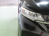 LEDヘッドライトは、点灯の瞬間から光量を発揮し、突然暗くなるトンネルなどでの安定感を高めます。