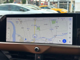 【メーカー純正ナビ】インテリアに溶け込むスタイリッシュな「専用設計」メーカーナビを装備♪視認性や操作性など基本性能にも優れ、より上質なカーライフをお楽しみいただけます。
