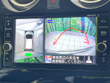 【アラウンドビューモニター】専用のカメラにより、上から見下ろしたような視点で360度クルマの周囲を確認することができます☆死角部分も確認しやすく、狭い場所での切り返しや駐車もスムーズに行えます。