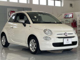 右フェンダーの面の張りが自然で、チリも整っています。修復歴を疑うような歪みはなく、塗装の平滑性も高い状態です。