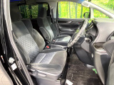 運転席シート廻りは使用感も少なく、良好な状態となっています。丁寧に使われていたことがよくわかりますね。