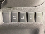 【三菱e-Assist】走行中に前方の車両等を認識し、衝突しそうな時は警報とブレーキで衝突回避と被害軽減をアシスト。より安全にドライブをお楽しみいただけます。