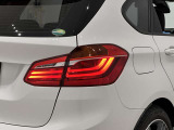 BMW伝統のL字型テールライト