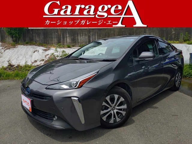 プリウス 1.8 A E-Four 4WD 