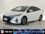 厳選されたトヨタ認定中古車のプリウスPHEVです。環境にやさしく燃費性能も良いプラグインハイブリット車です。静かな走りによる快適な静粛性の室内を実感できます。