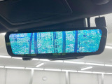【デジタルルームミラー】後席の大きな荷物や同乗者で後方が確認しづらい時でも安心!カメラが撮影した車両後方の映像をルームミラー内に表示。クリアな視界で状況の確認が可能です!