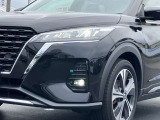 LEDヘッドライト&フォグランプ、ハロゲンランプと比べると白く自然に近い明るさで、ライトの照射角も調整できるため、視認性が高くなります。