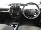 ぜひ展示車の運転席に座ってみてください。