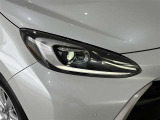LEDヘッドライトです。デザイン性がよくとても明るいので、夜間の走行や悪天候でも安心です。しかも長寿命!