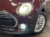 ●LEDヘッドライト:夜間走行時も良好な視界を確保し安心して運転できる高輝度LEDヘッドライトを装備!点灯速度が早く、消費電力も抑えられています。