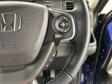 クルーズコントロールを装備しています。高速道路などで一定の速度で走ってくれるので運転が楽ですよ!速度を設定できますので、スピードの出しすぎにも注意できます。