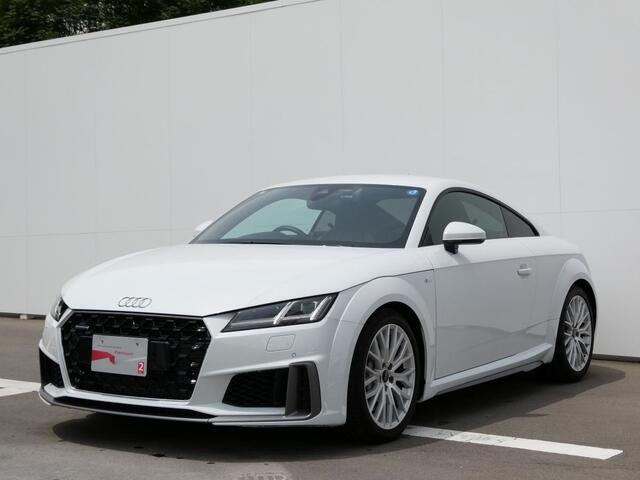 TTクーペ 45 TFSI クワトロ Sラインパッケージ 4WD