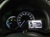 見やすいメーターパネルで安全運転のお役に立ちます!!
