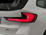 BMW伝統のL字型テールライト