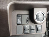 【電動スライドドア】運転席からでもオートでスライドドアの開閉が可能!同乗者にも優しく、とっても便利な機能です☆