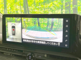 【アラウンドビューモニター】専用のカメラにより、上から見下ろしたような視点で360度クルマの周囲を確認することができます☆死角部分も確認しやすく、狭い場所での切り返しや駐車もスムーズに行えます。