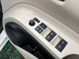 駐車の際などに便利な電動格納ミラー装備!