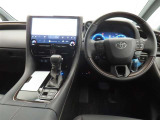 ぜひ展示車の運転席に座ってみてください。