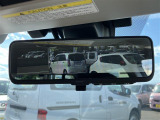 当社は輸入車・国産車の正規ディーラーも運営しており、指定整備工場・認証工場を取得しております。納車前、納車後の点検・車検もお任せください!