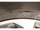 235/55R19    車両装着タイヤサイズです。 タイヤのご相談もトヨタモビリティ石川にお任せください