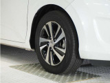 認定中古車では、厳しいHonda認定基準をクリアした厳選されたHonda認定中古車のみ、取り扱っております。「ご購入前の安心」「納車後の信頼」を車両と一緒に提供しております。
