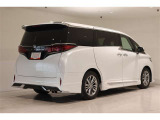 ★★★トヨタ認定中古車★★★ 1年間走行距離無制限の「ロングラン保証」が付いています。全国約5,000ヶ所のトヨタのお店で保証修理可能です。お出かけ先でも安心です。選べる延長保証もご用意しています。