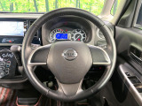 【純正革巻きステアリング】上質な革を使用することで、手にしっかり馴染みとても運転しやすいハンドルです♪