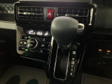 車内の温度を設定した温度に保ってくれるオートエアコン☆急な温度変化が避けられるので赤ちゃんや小さなお子様が同乗時も安心です♪