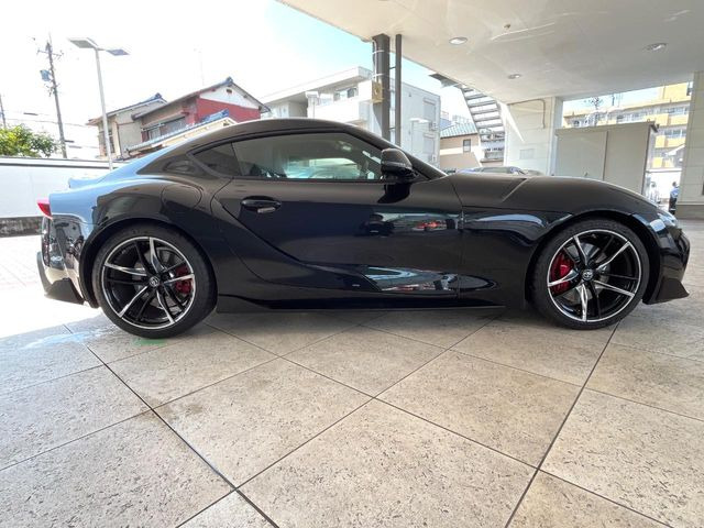 トヨタ スープラ 3.0 RZ の中古車詳細 (5,480km, ブラックメタリック