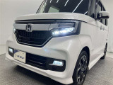 LEDヘッドライトです。デザイン性がよくとても明るいので、夜間の走行や悪天候でも安心です。しかも長寿命!