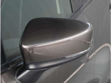 【ドアミラーウインカー】格好良さだけではなく対向車両からの視認性もよく安全に走行する為の安全装備のひとつです。
