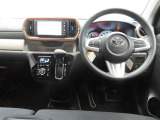 ぜひ展示車の運転席に座ってみてください。