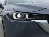 LEDヘッドランプ装備・消費電力が少なく明るいので夜間走行も安心して運転出来ます。
