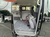 シンプルな操作でコンパクトに格納できます。