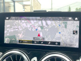 ●ベンツ純正ナビ:一体感のあるナビは、高級感ある車内を演出してくれます。Bluetooth再生などオーディオ機能も充実しておりますので、運転もより楽しめます♪