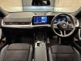 ☆センターパネルを運転席側に僅かに傾けたBMW独特のインパネ☆【駆け抜ける歓び】はここからもスタートしております☆