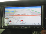 メモリーナビ装備で、知らない場所もあっという間に検索♪ちょっとしたお出かけや旅行もこれでバッチリですね。